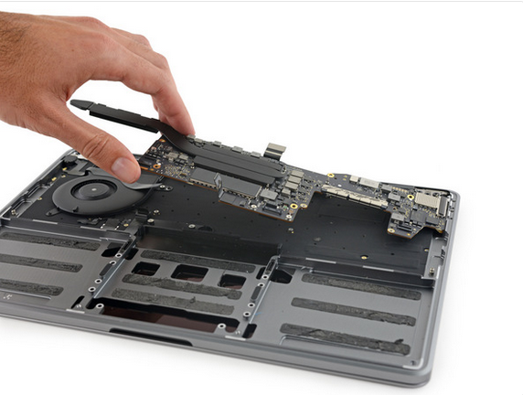 拆解新MacBook Pro：爱模切爱拆机